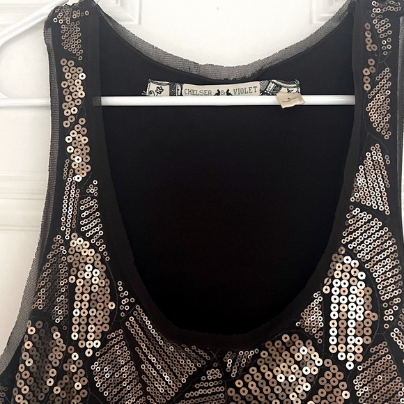 Chelsea & Violet Chelsea scooped neck fitted elastic brown sequence dress size L - Picture 4 of 5